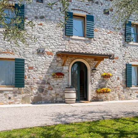 Le Ginestre アパート